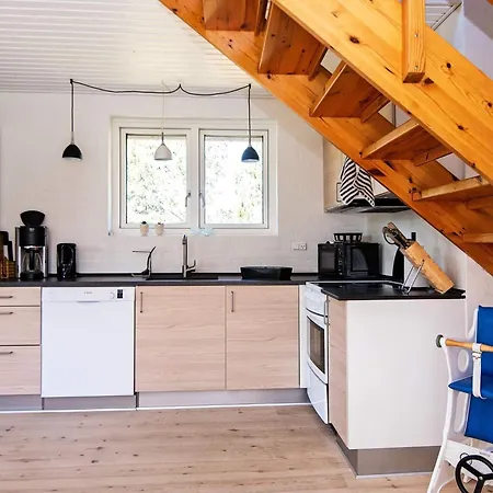 6 Person Holiday Home In Glesborg *